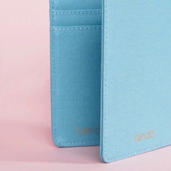NWT! BAN.DO “First Class” Passport Holder - Picture 5 of 12